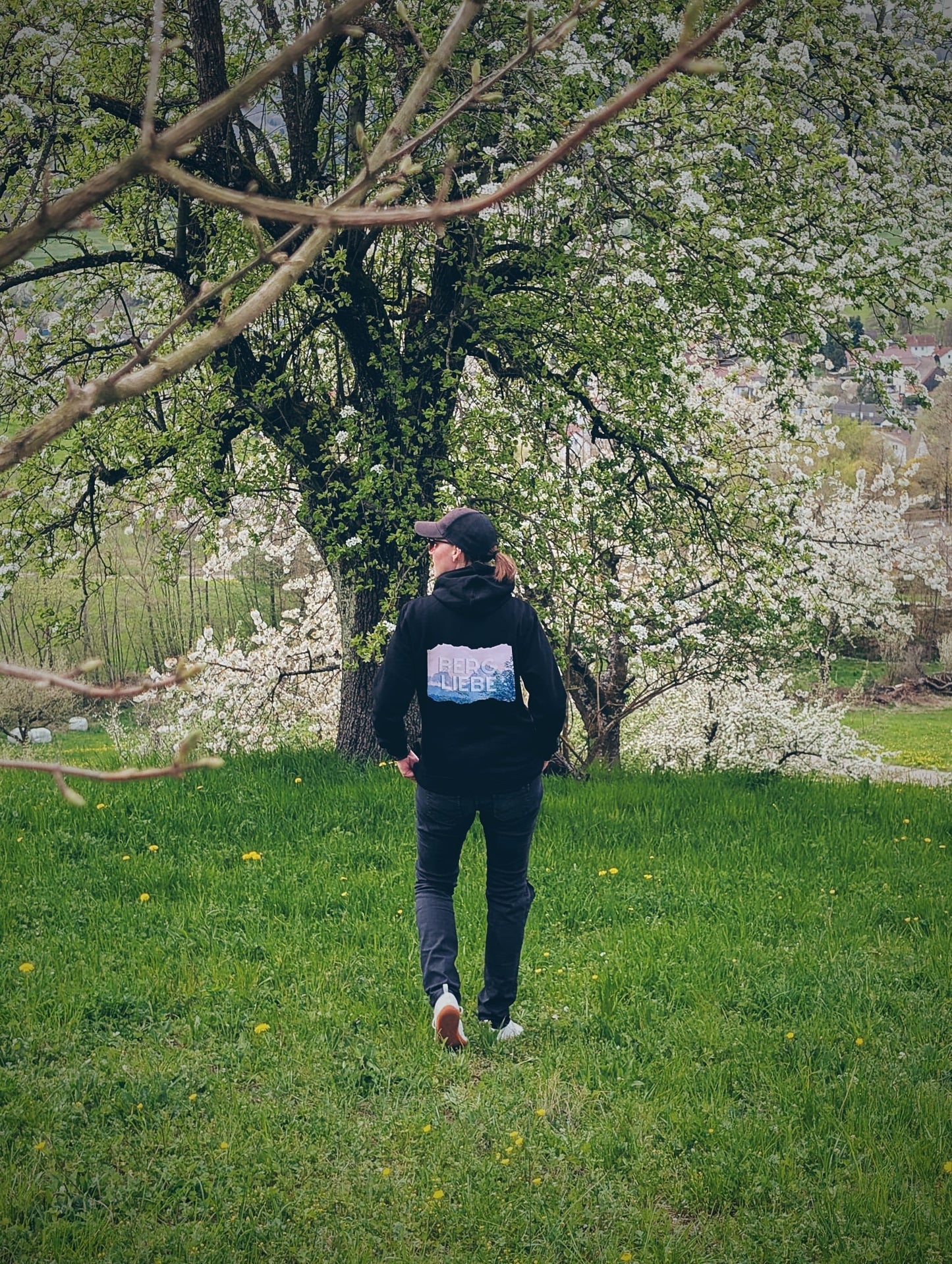 BergLiebe - Unisex Organic🌱 Hoodie schwarz